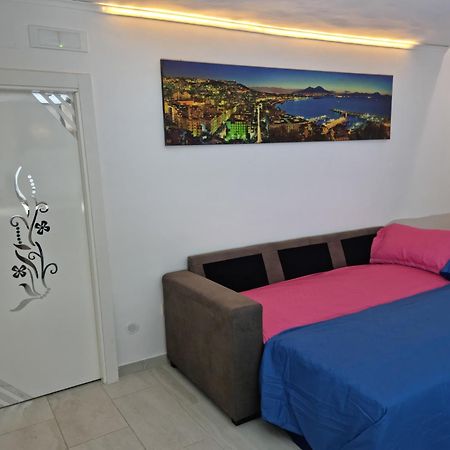 Dv House Via Toledo Quartierispagnoli Наполи Екстериор снимка